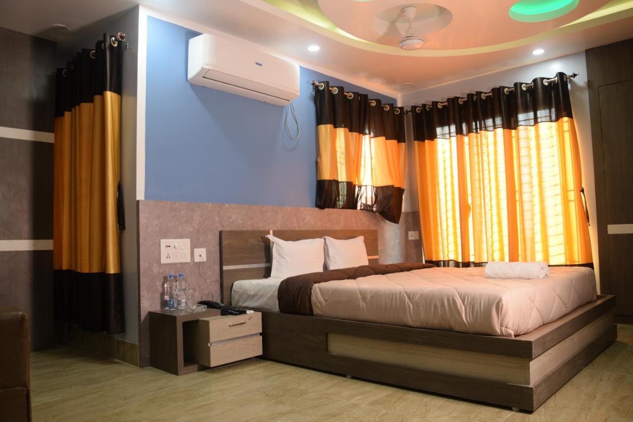 Hotel Nandini Baharampur Екстер'єр фото